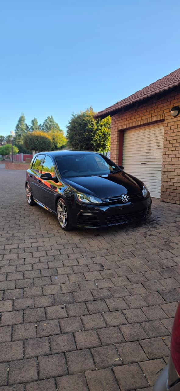 2011 Volkswagen Golf 6R 2.0 TSI — photo 4